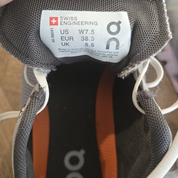ON Women's Gray and Orange Sneakers - Picture 6 of 6